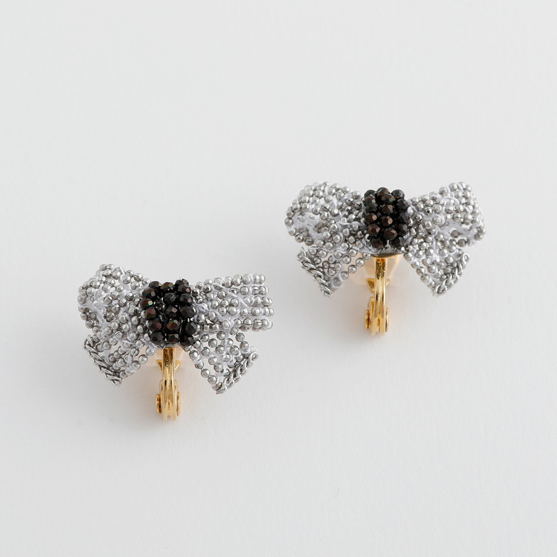 JewCas グレイスリボンエアフィットイヤリング[JC4928]